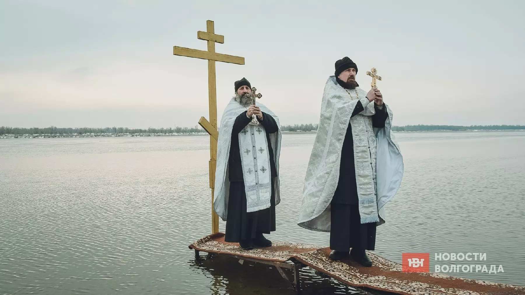 Откуда взялась традиция крещенских купаний в России