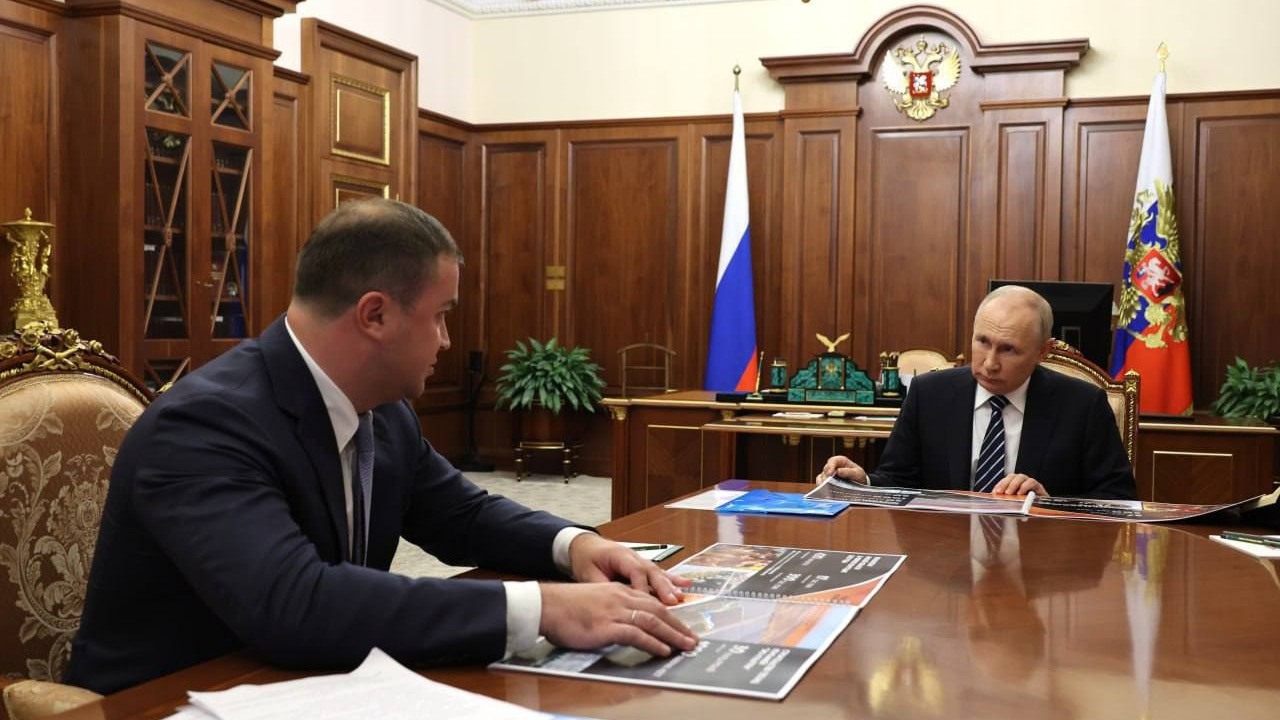 Путин отметил успешный старт Виталия Хоценко на должности главы Омской области