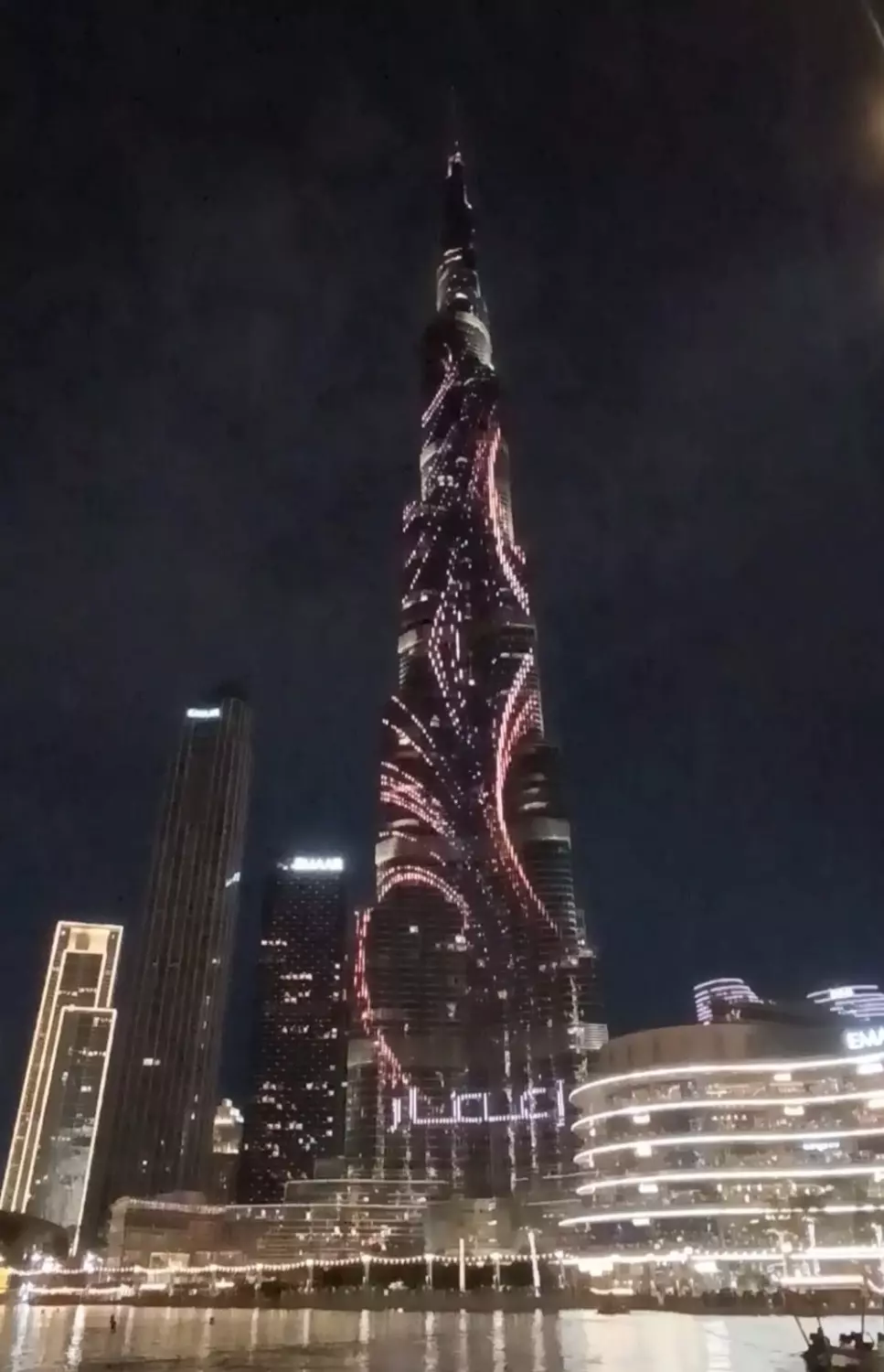Самое высокое здание в мире небоскрёб Бурдж Халифа