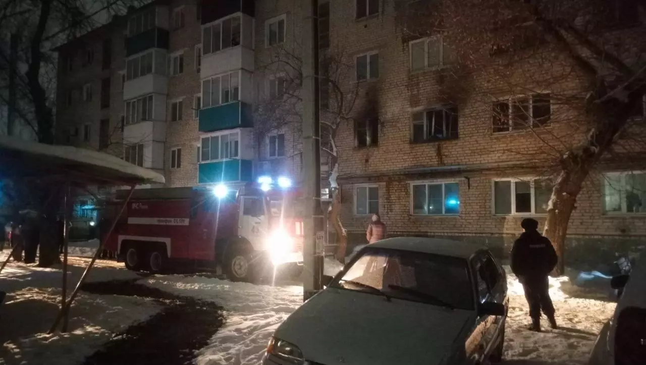 СК возбудил уголовное после гибели матери и ребенка в пожаре в Котово