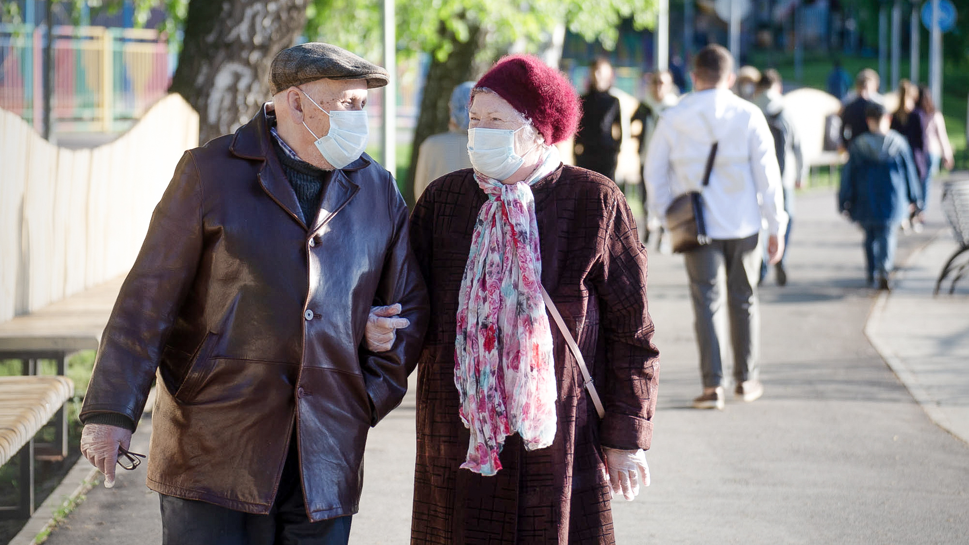 До 1 мая продлили режим самоизоляции пенсионерам Волгоградской области