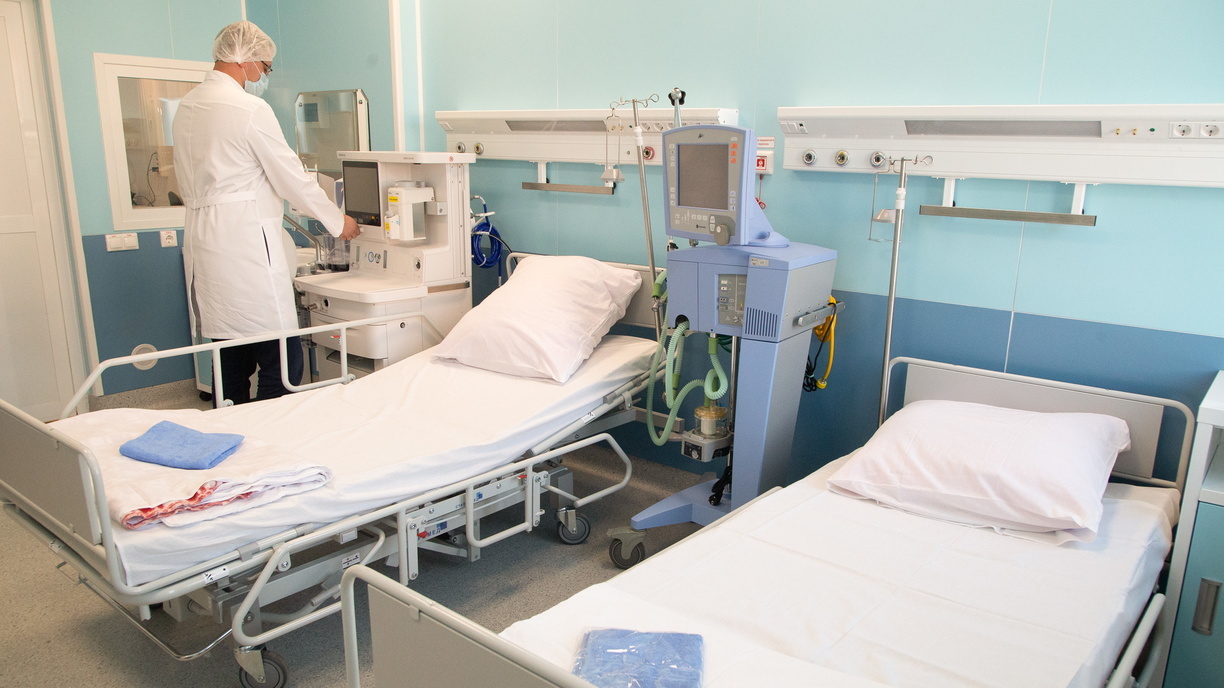 В Волгограде не снижается прирост зараженных COVID: 243 заболели, 4 умерли за сутки