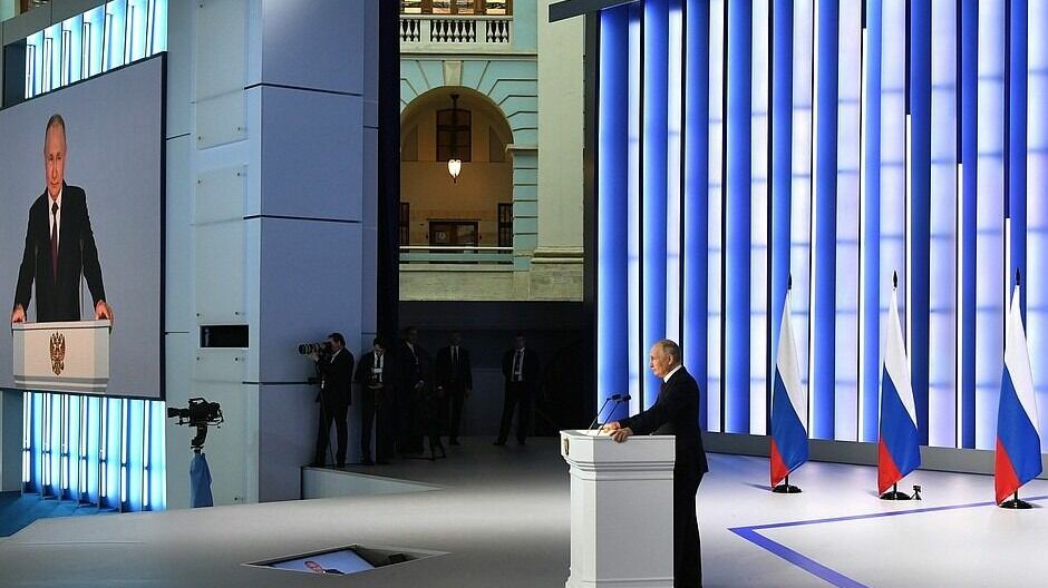 «Вкладывайте в Россию»: Путин призвал развивать бизнес в своей стране