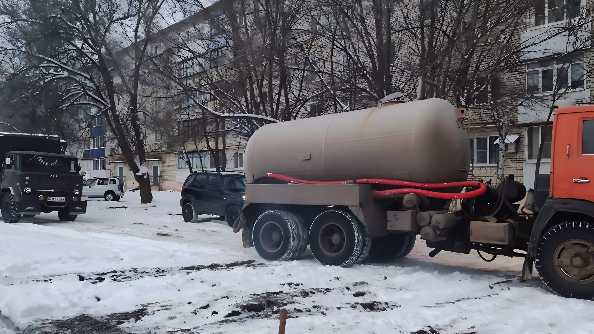 Коммунальщики оставят без воды город под Волгоградом