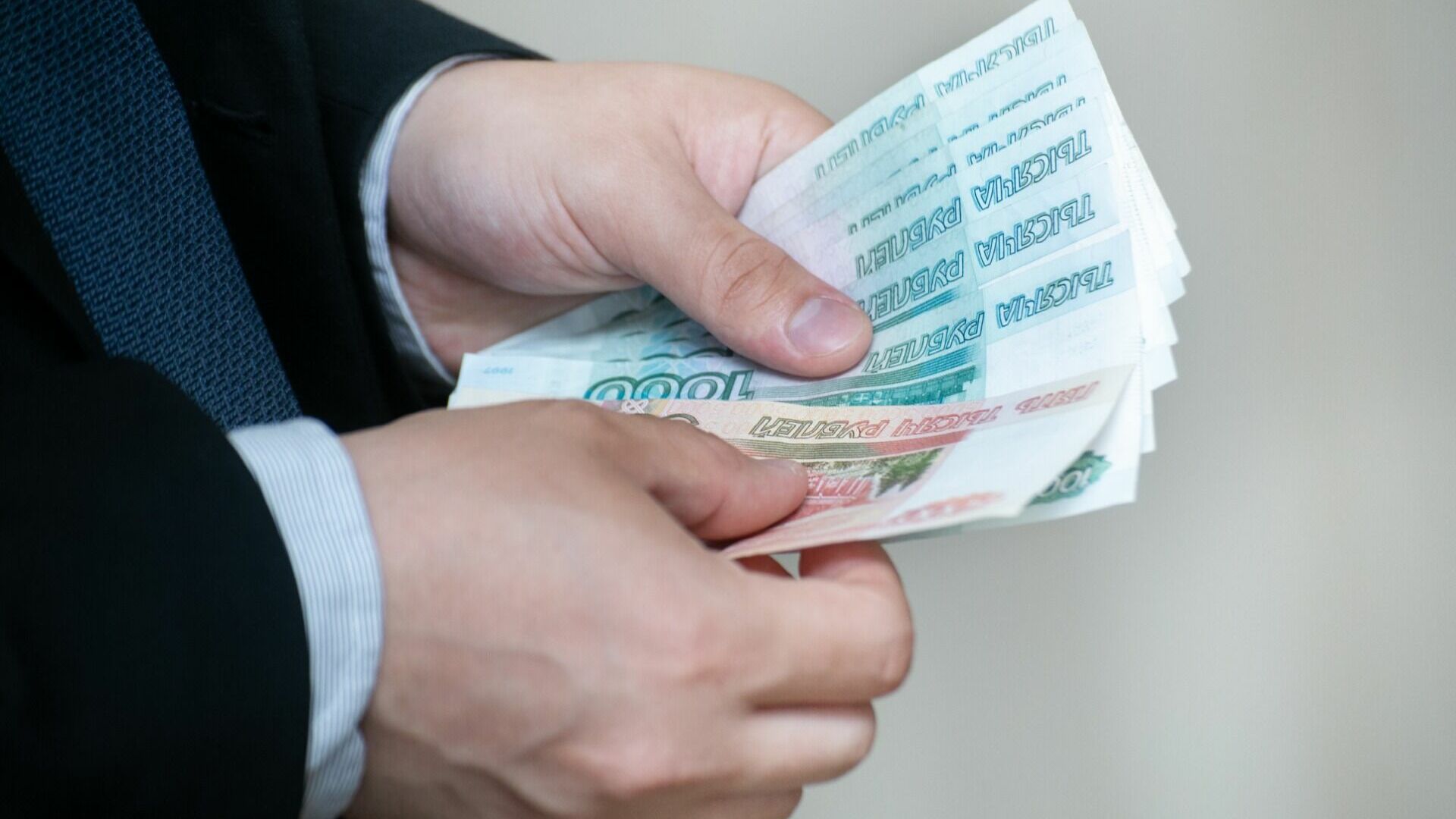 1272 уголовных дела о коррупции завели в Волгоградской области