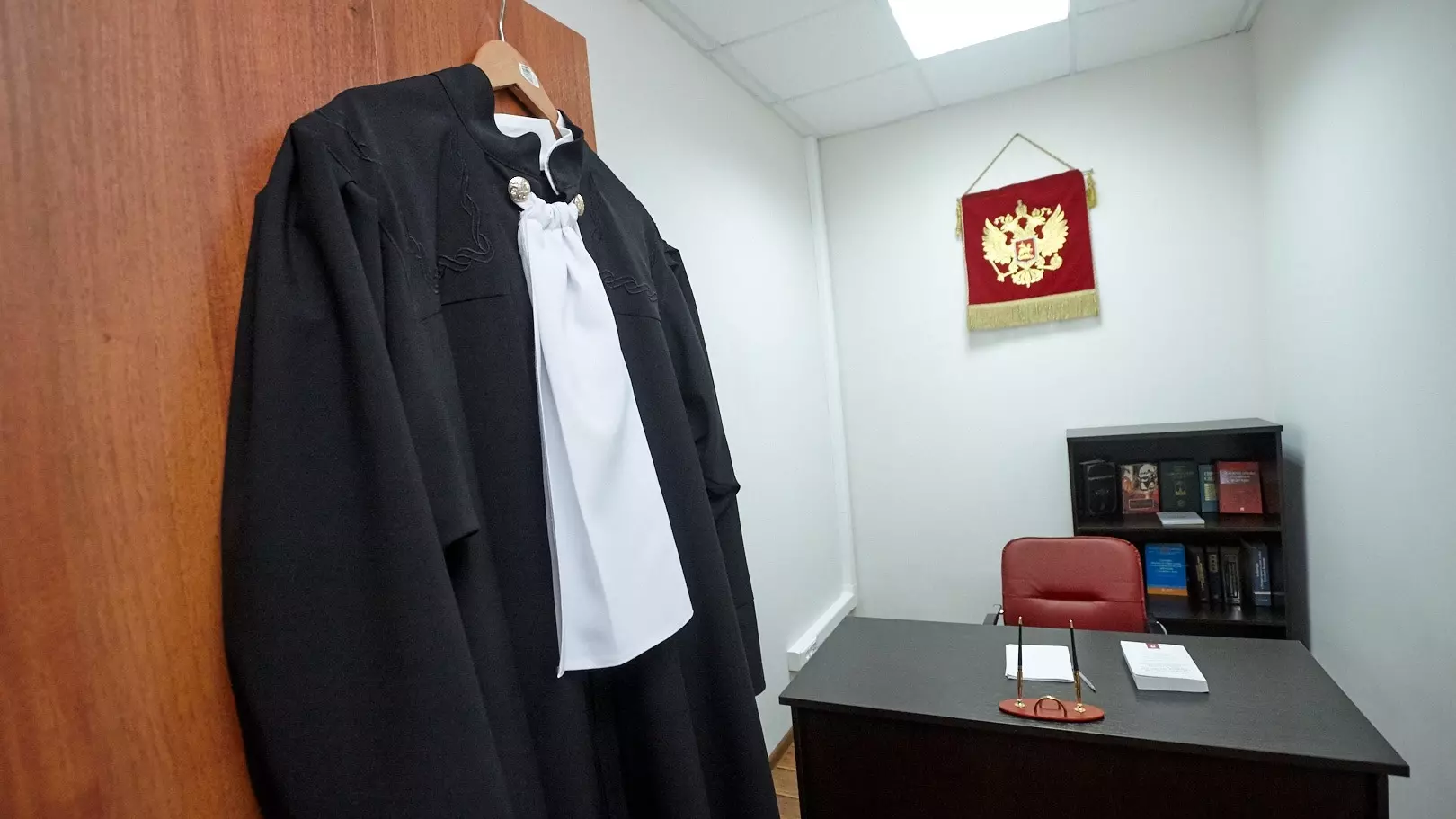 В каких судах Волгограда сменили судей