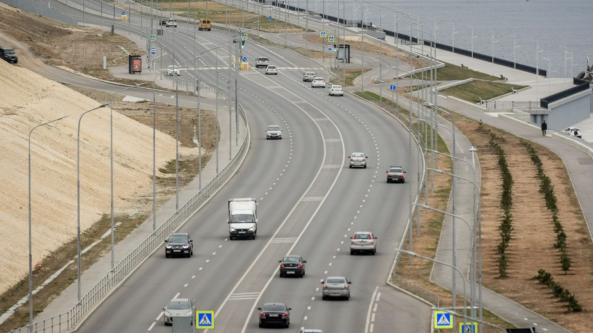 Движение машин по Нулевой продольной ограничат 29 и 30 апреля.