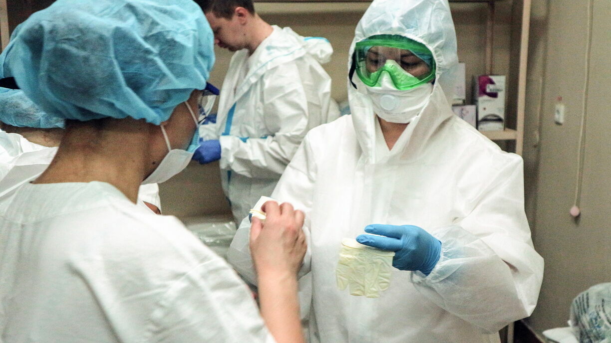 Снова 18 зараженных: в Волжском продолжается вспышка коронавируса