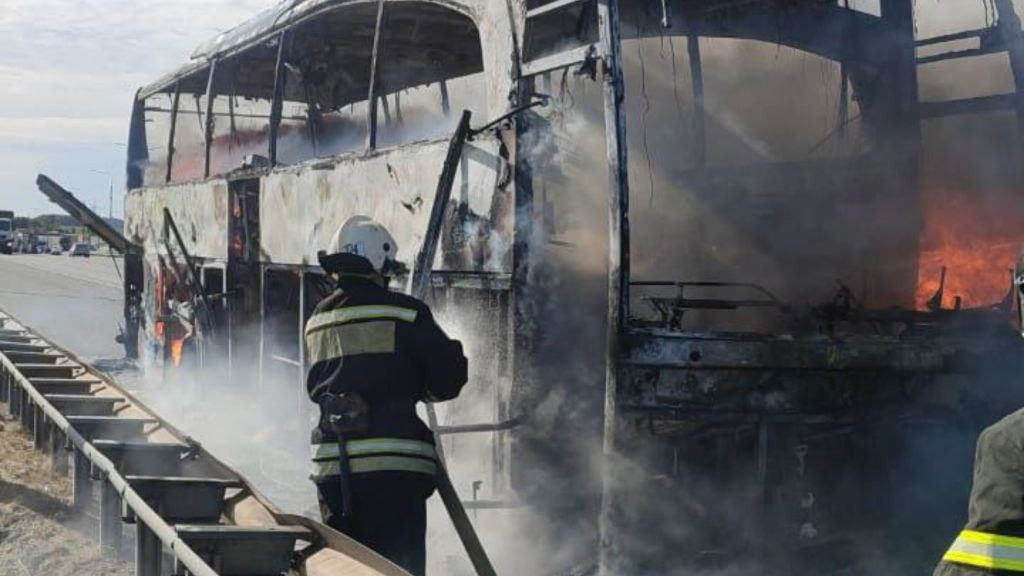 Автобус «Диана Тур» из Волгограда сгорел дотла под Москвой