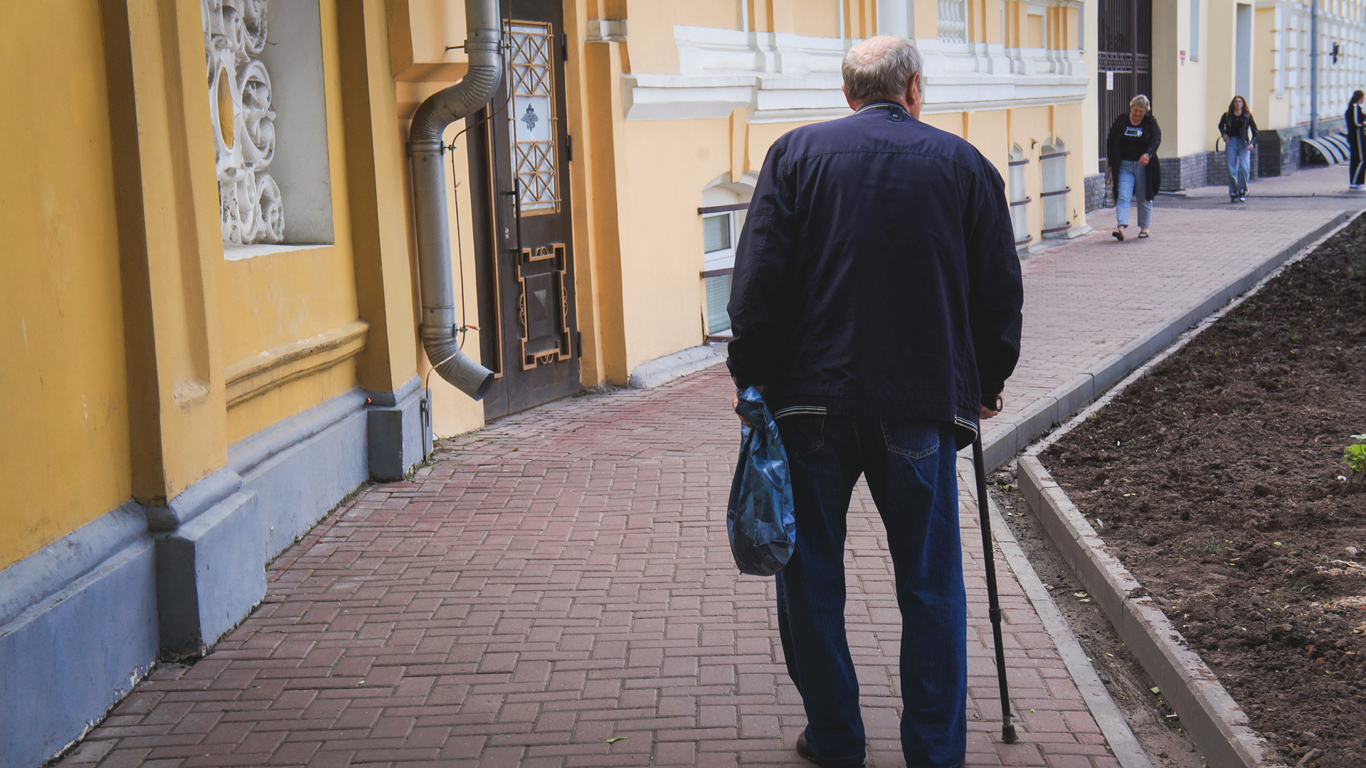 Пожилых россиян могут заставить работать еще дольше