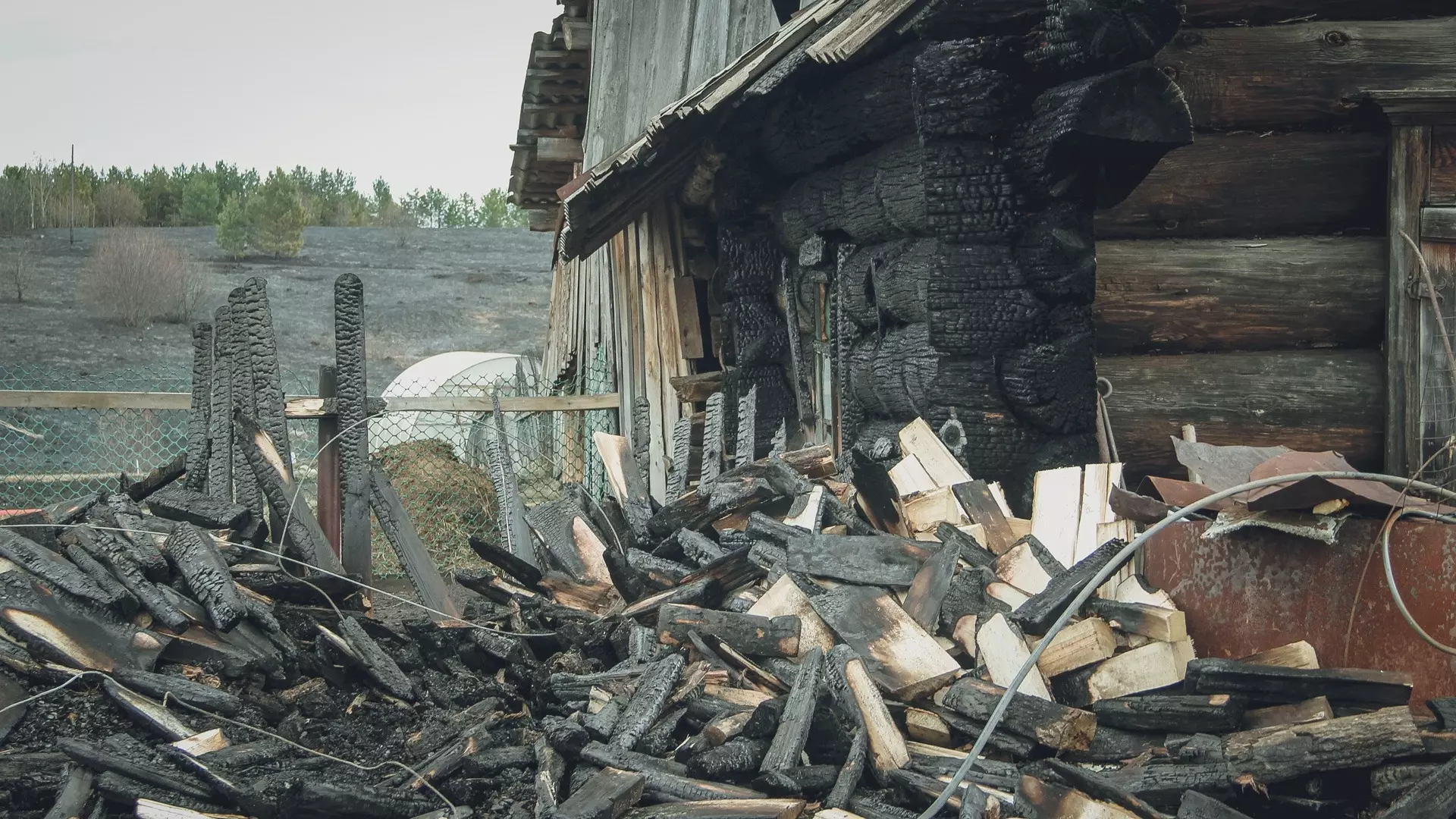 Мужчина заживо сгорел в собственном доме под Волгогадом
