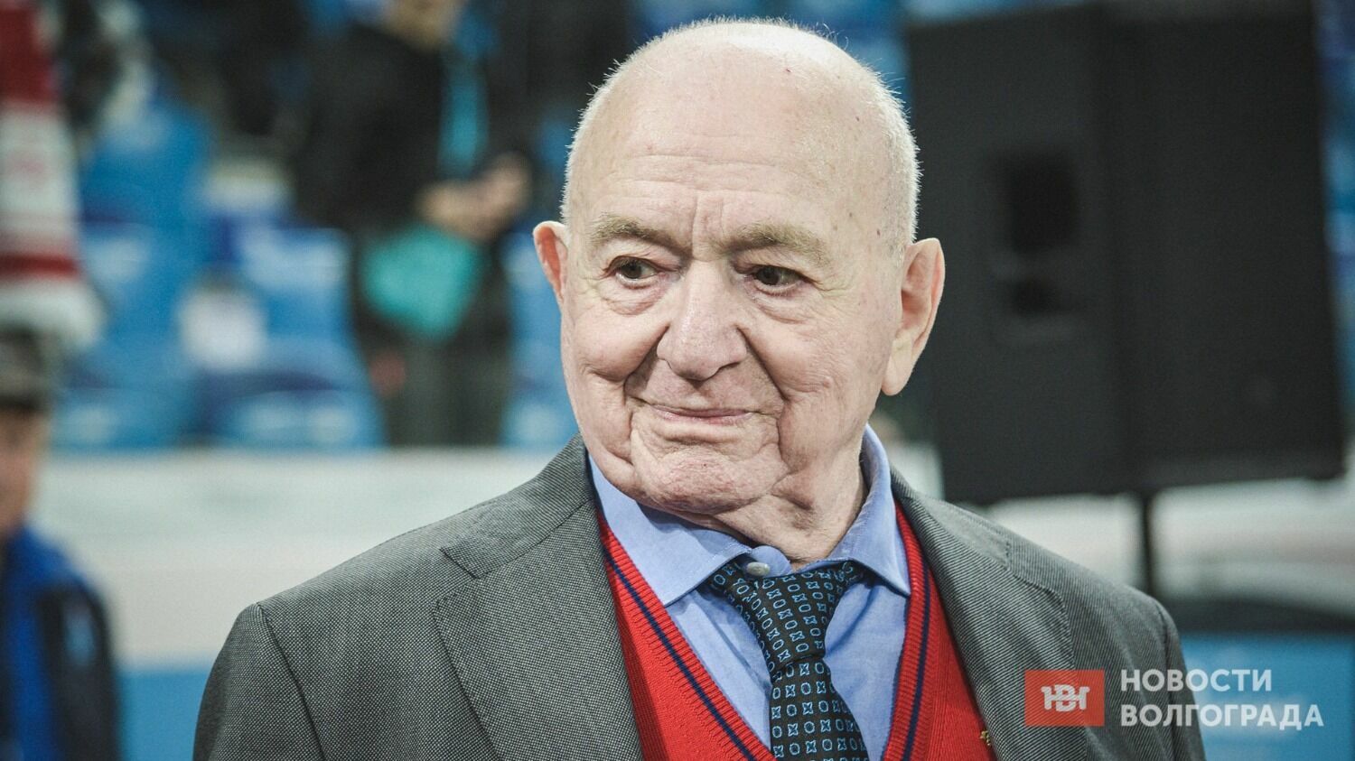 96-летний Никита Симонян нанёс первый удар по мячу в матче