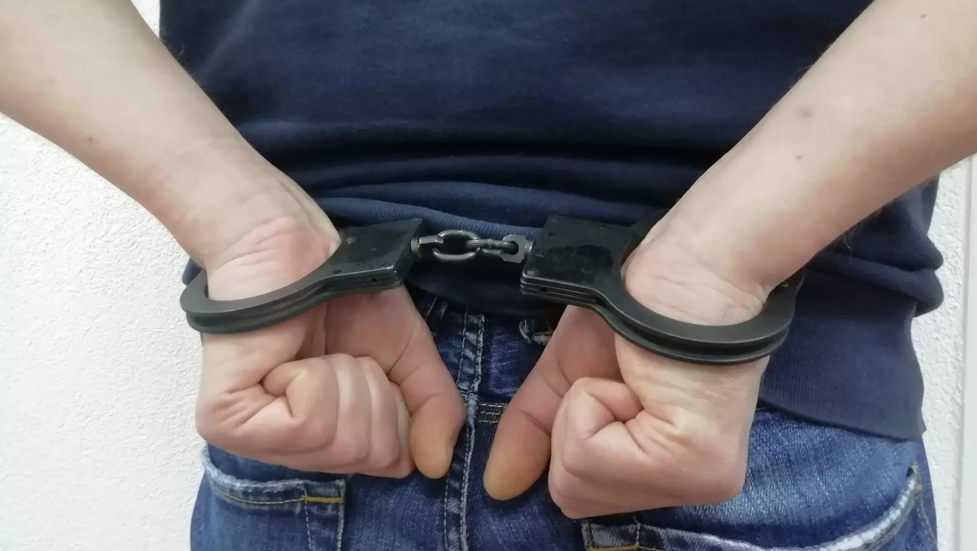 Сегодня в Красноармейском районе суд арестовал 22-летнего волгоградца