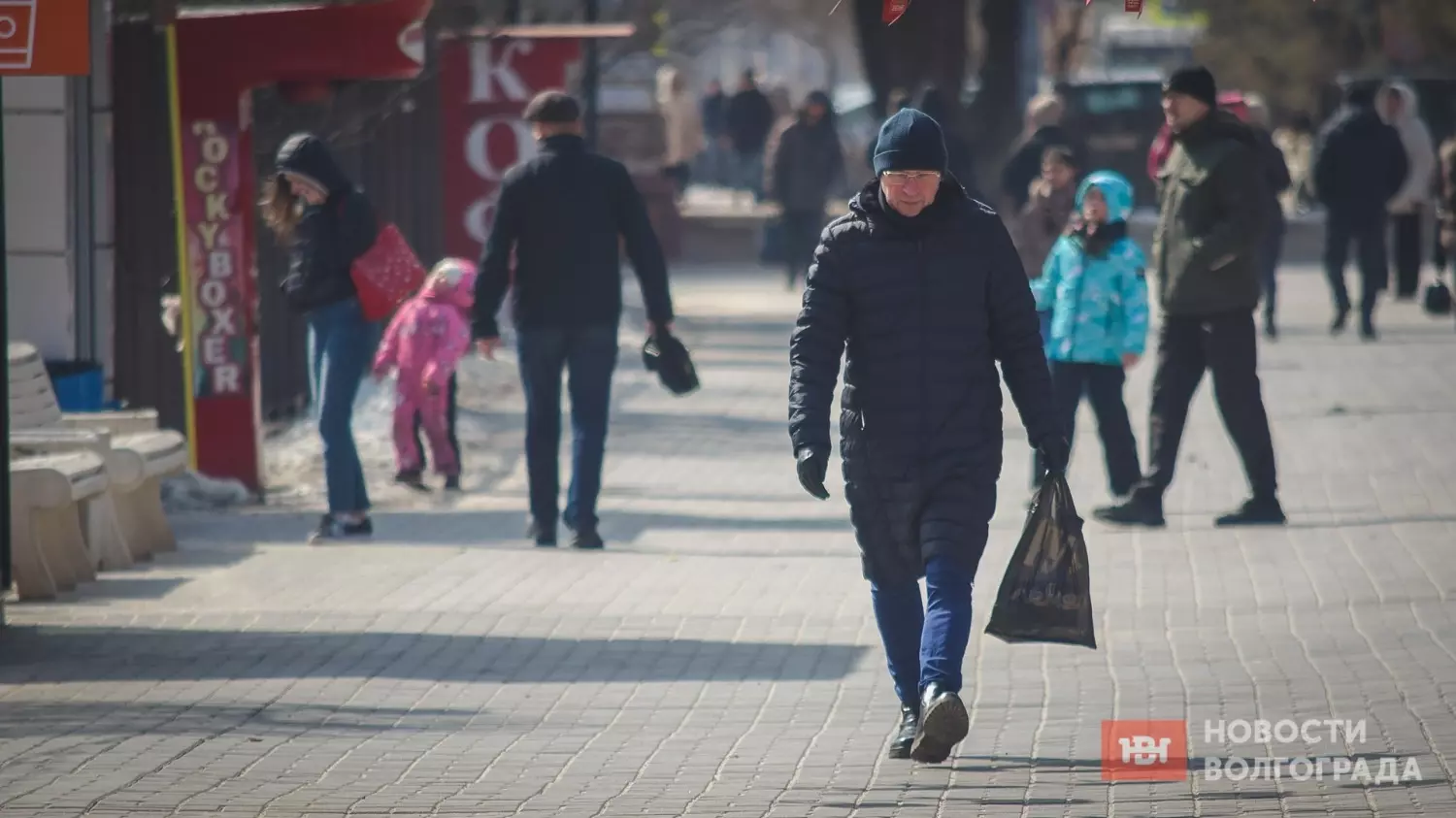 На улицах Волгограда появились самокаты и велосипедисты