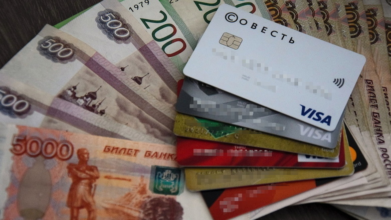 Половине российских заемщиков отказывают в кредитных каникулах