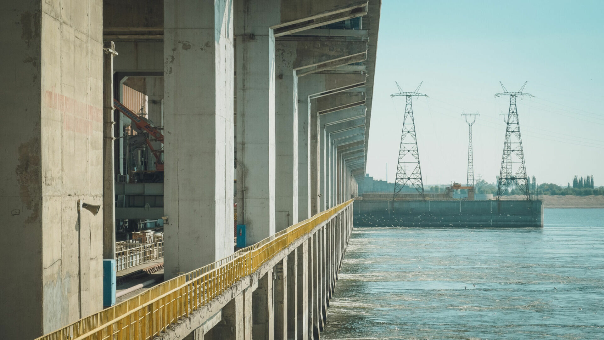 Как будут сбрасывать воду через Волжскую ГЭС весной 2023 года