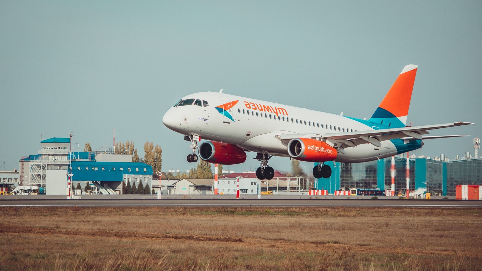 Самолет, выполняющий рейс Ереван — Калуга, совершил вынужденную посадку