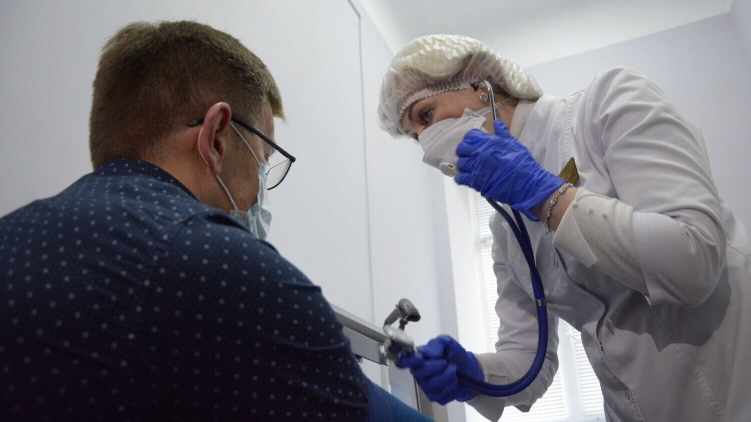 В Волгоградской области назальной вакциной воспользовались уже более тысячи человек