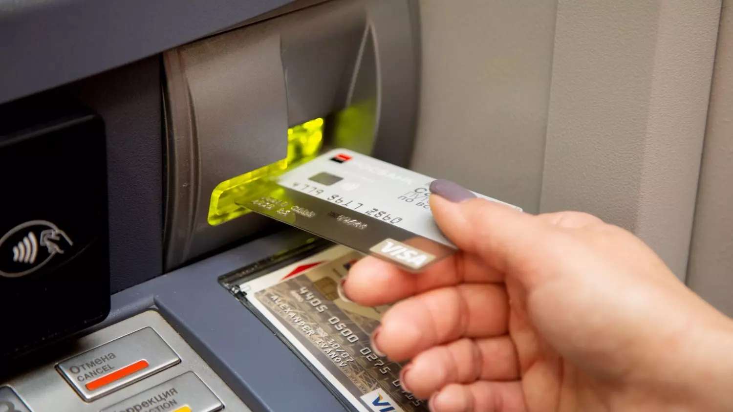 Наличные деньги — ваша финансовая подушка на случай утери телефона или банковской карты
