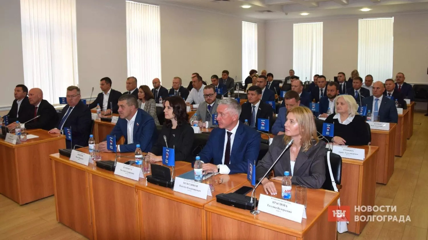 Депутаты VII созыва гордумы Волгограда на первом заседании