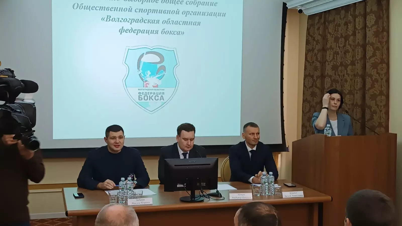 Областную федерацию бокса в Волгограде снова возглавил Алексей Цуканов (справа)