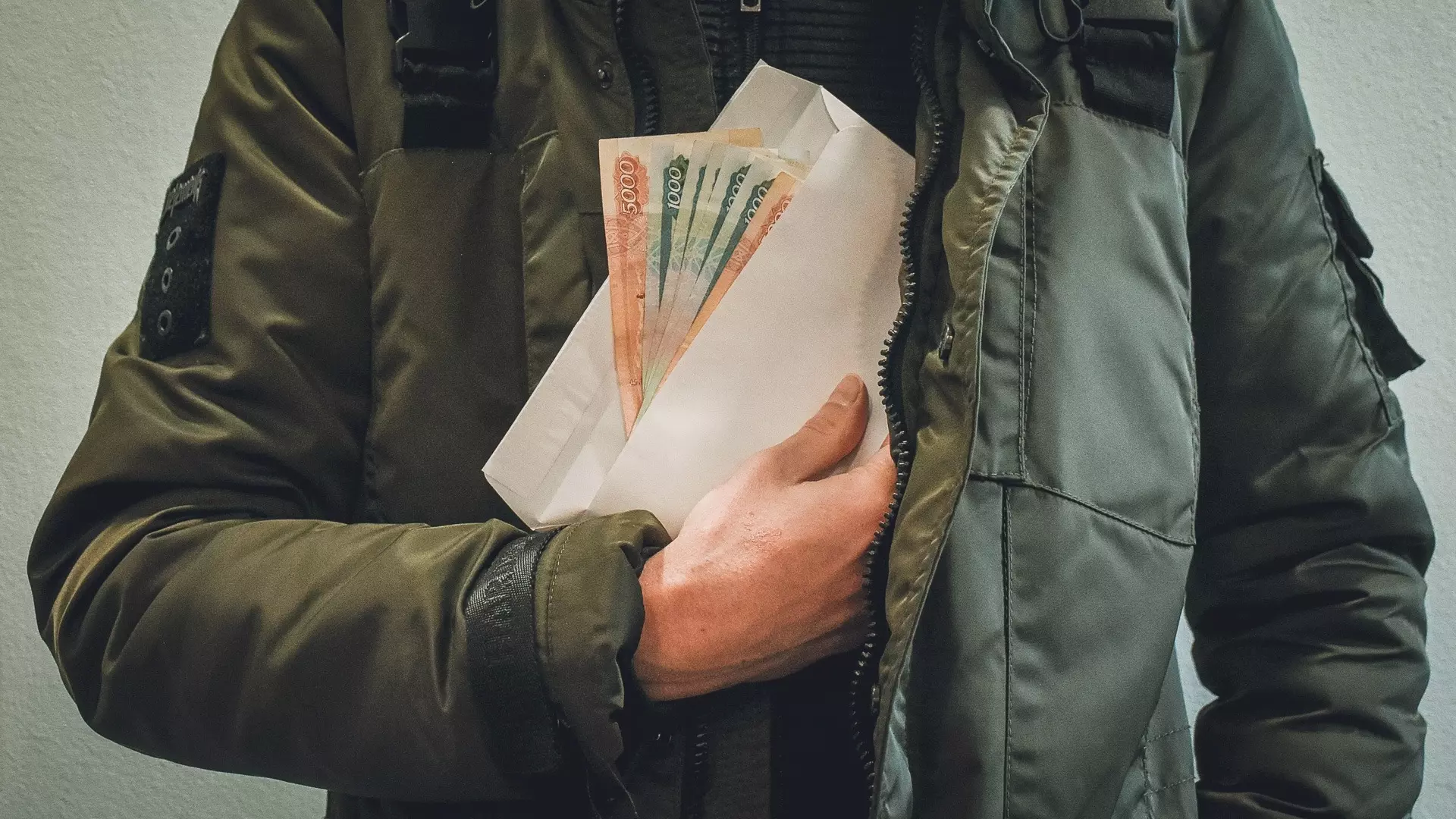 Волгоградцам предлагают зарплату до 200 тысяч рублей
