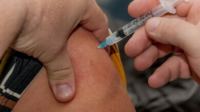 Волгоградцы боятся уколов, но прилежно вакцинируются от коронавируса