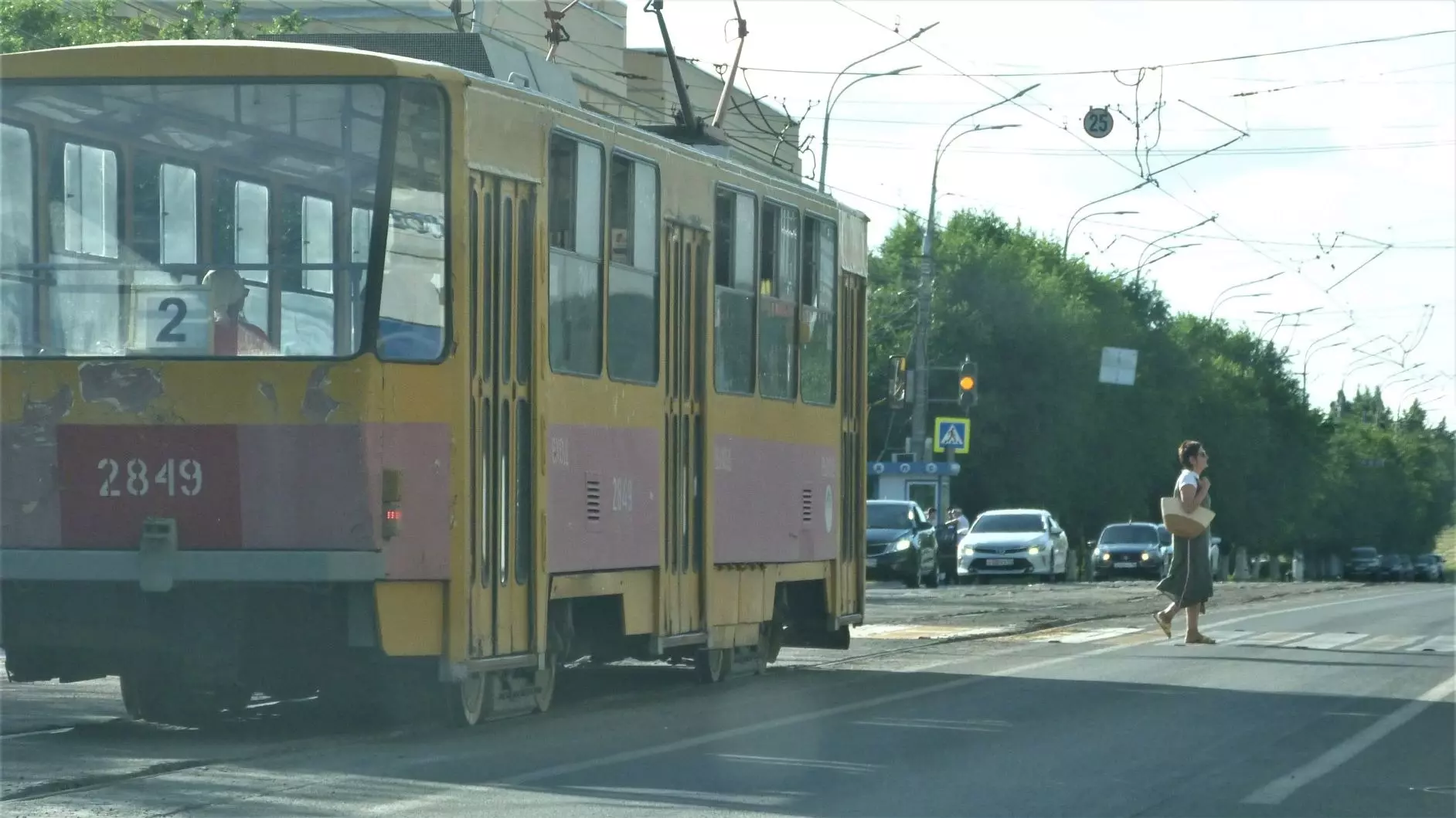 Как ездят трамваи в Советском районе Волгограда 24 марта