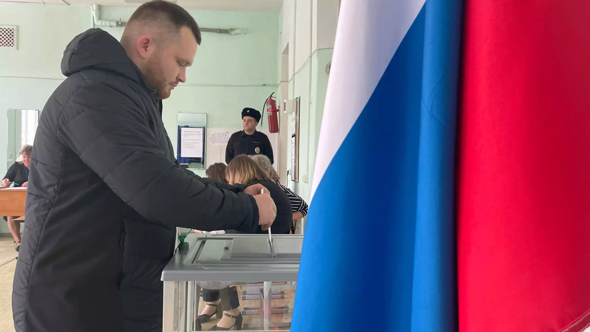 Жители Волгоградской области активно голосуют на президентских выборах