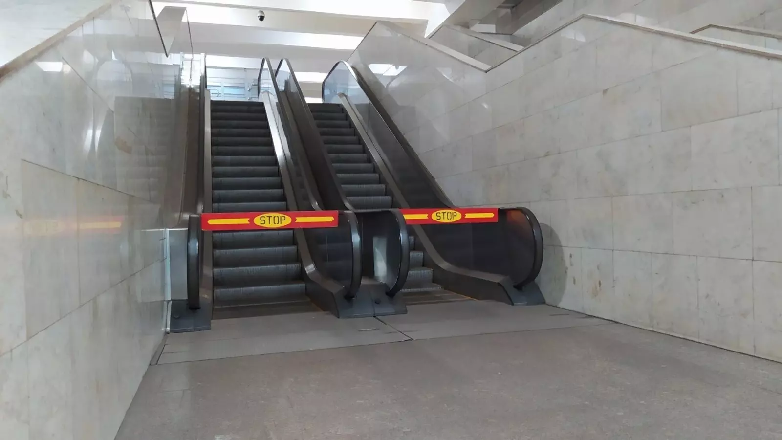 Две станции метротрама получат новые эскалаторы в Волгограде