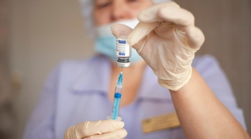 Почти 3000 волгоградских работодателей стимулировали сотрудников к вакцинации