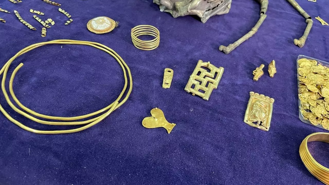 Золотые артефакты сарматов прекрасно сохранились в земле