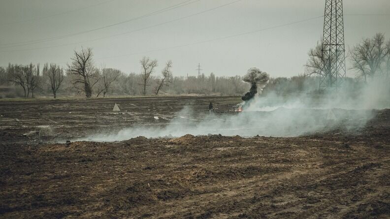В Руднянском районе 18 декабря упали новые обломки летающего объекта