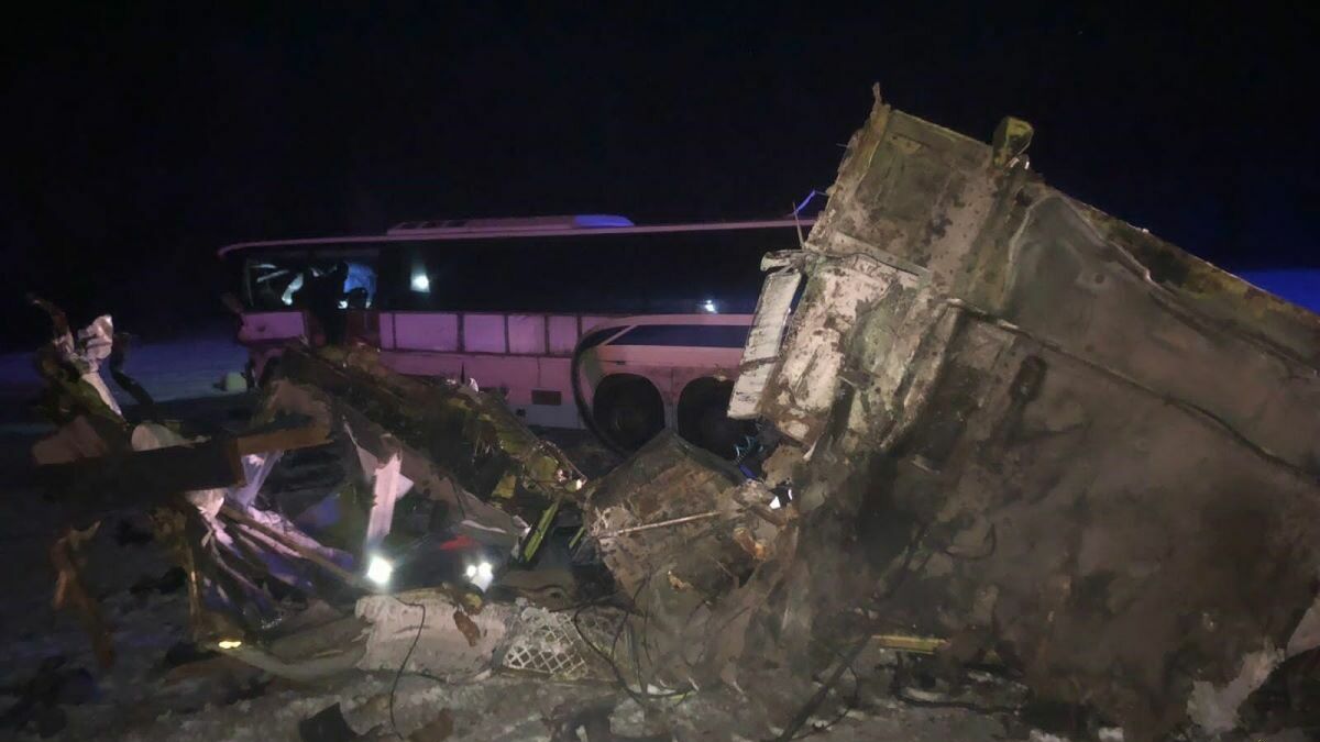 9 человек пострадали в массовой аварии с автобусом под Волгоградом