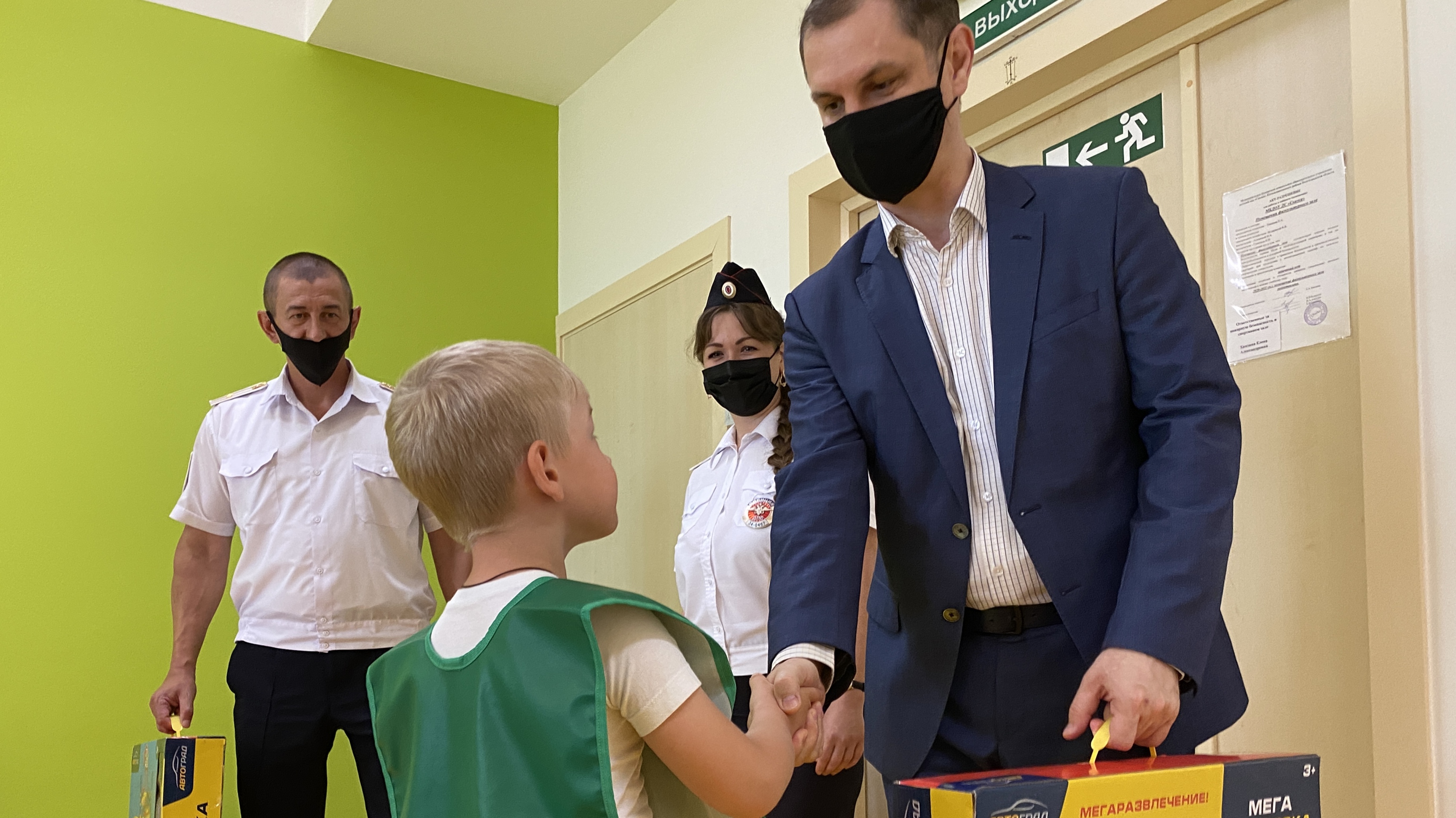 Детсад в Котельниково обеспечили дополнительными инструментами безопасности