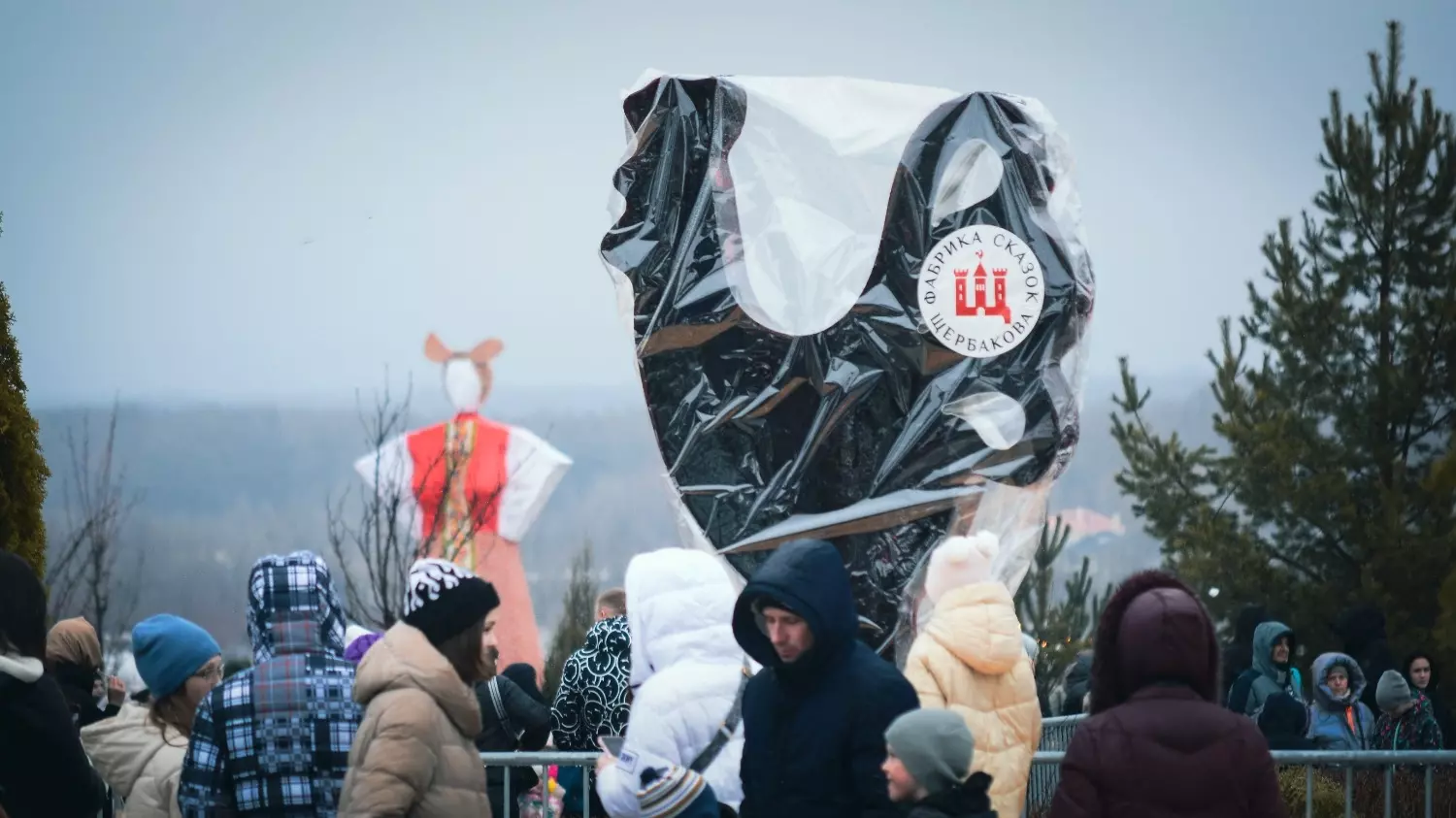 В Волгограде установили леденец весом 245 кг