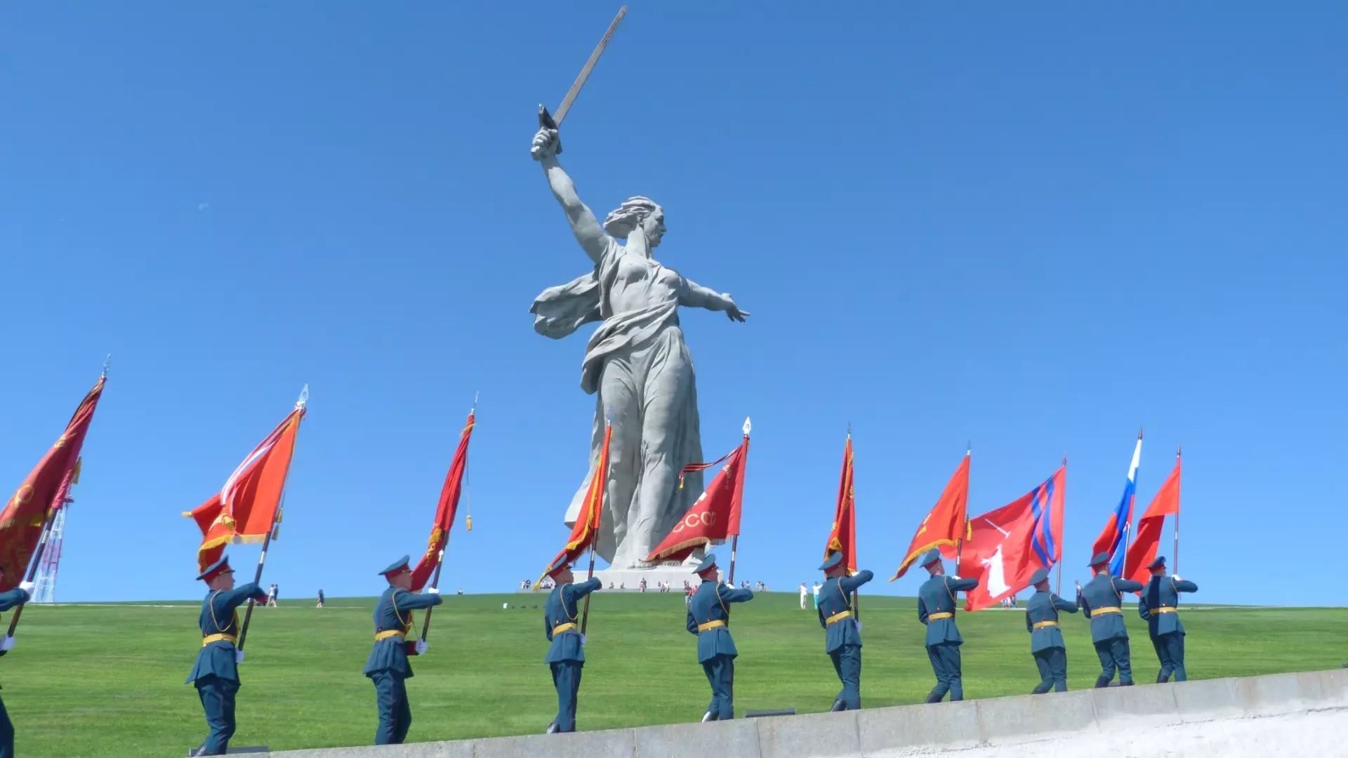 Экскурсионный проект «Дороги Победы» знакомит школьников с историей Волгограда