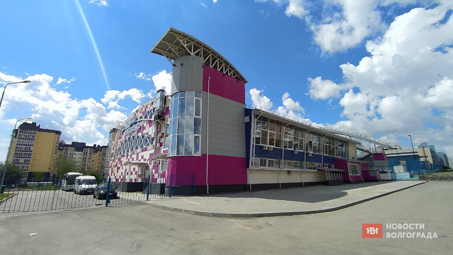 Современный центр развития гандбола имени Акопяна в Дзержинском районе в Волгограде