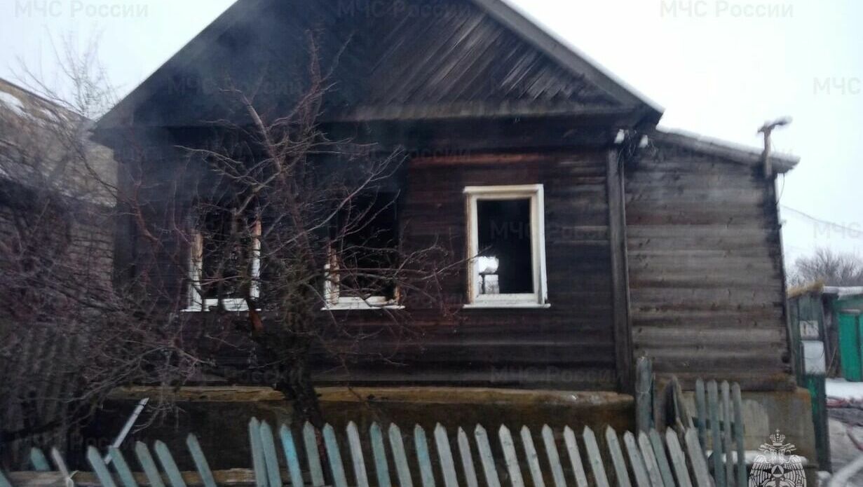 Супружеская пара погибла в пожаре под Волгоградом