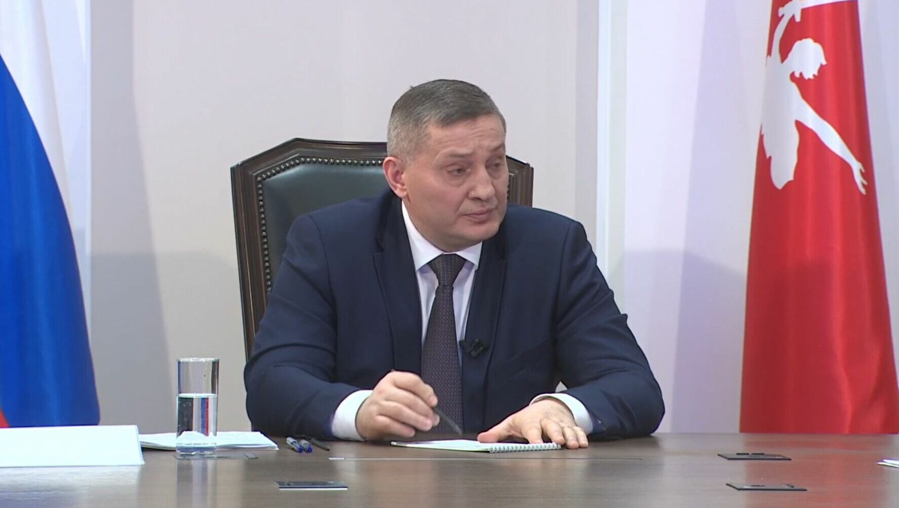 Андрей Бочаров прокомментировал прорыв коллектора в центре Волгограда