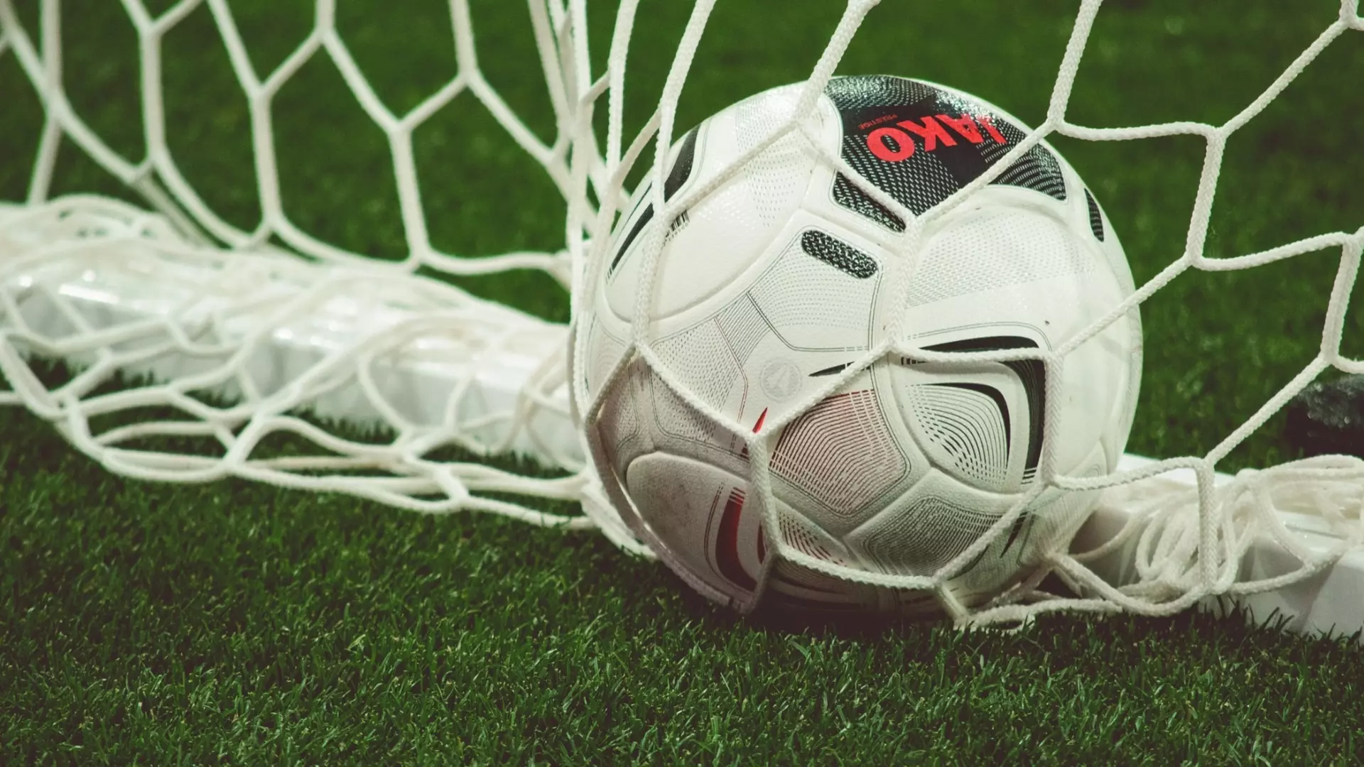 УЕФА хочет вложить деньги в турнир в Волгограде