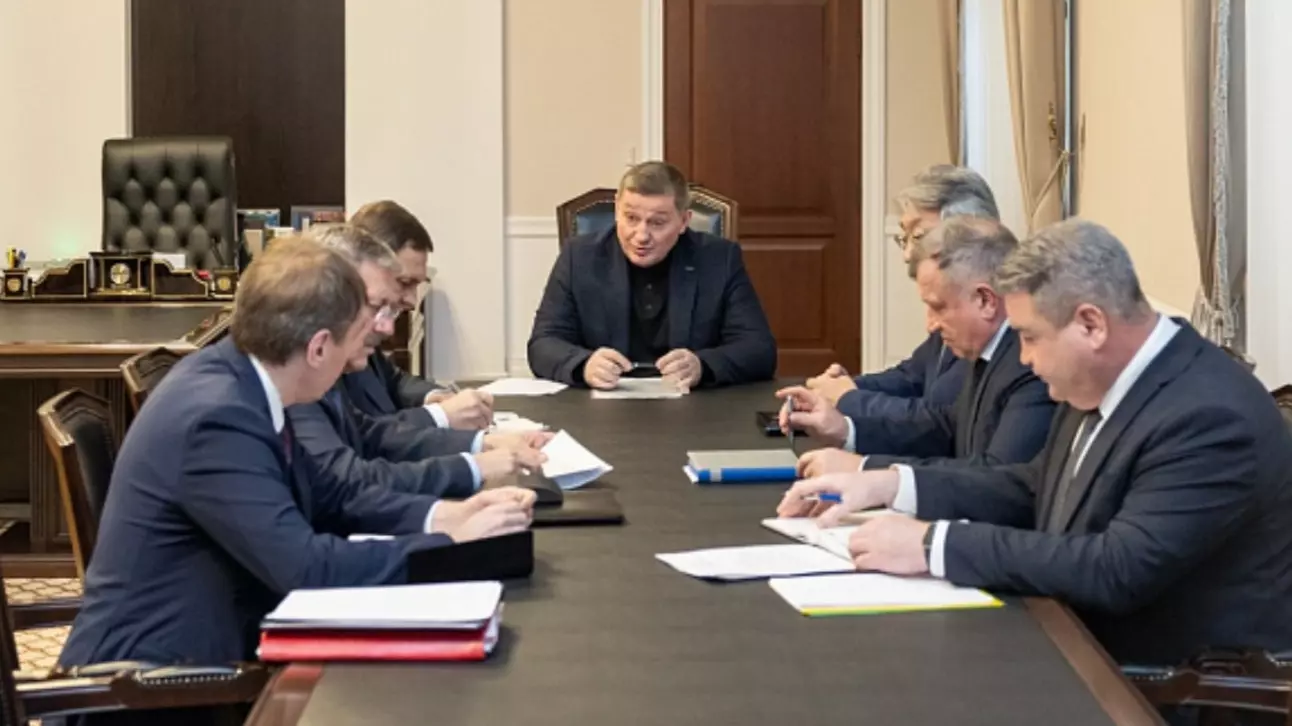 Губернатор Андрей Бочаров поручил обеспечить волгоградцев теплом