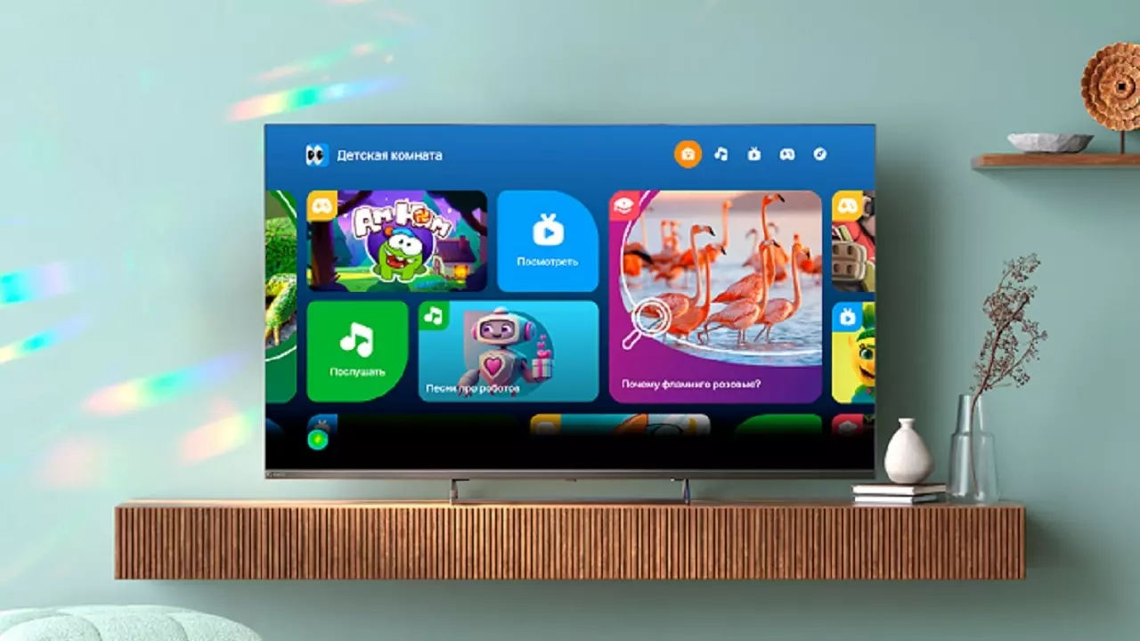 На рынок вышел первый российский телевизор с miniLED-дисплеем — флагман Sber Line S
