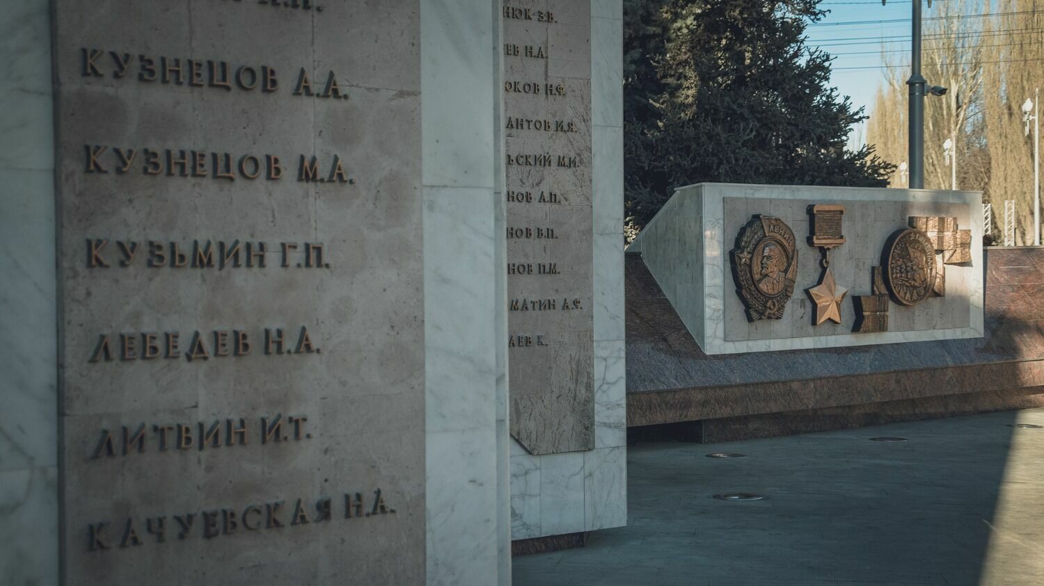 У мемориала Героям Советского Союза появилась архитектурная подсветка.