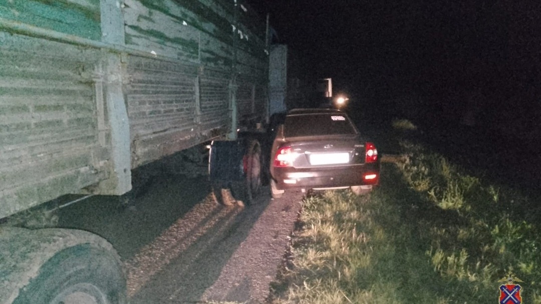 Иномарка вогнала «ВАЗ» в грузовик в Николаевском районе