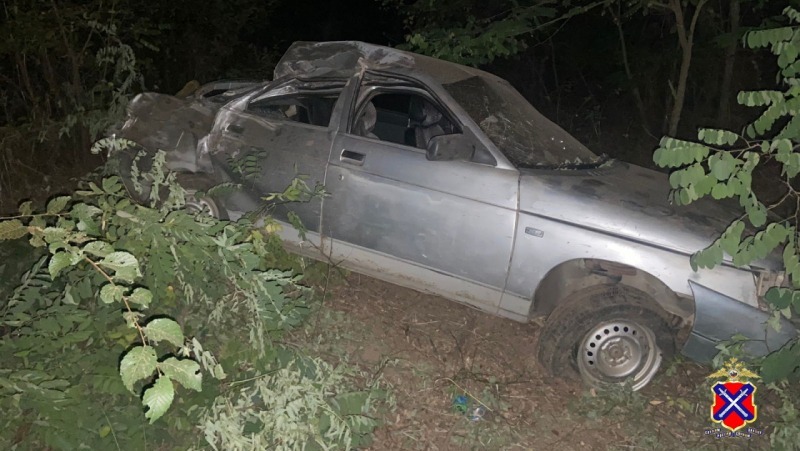 Пьяный работник автосервиса угнал машину клиента и разбил ее под Волгоградом