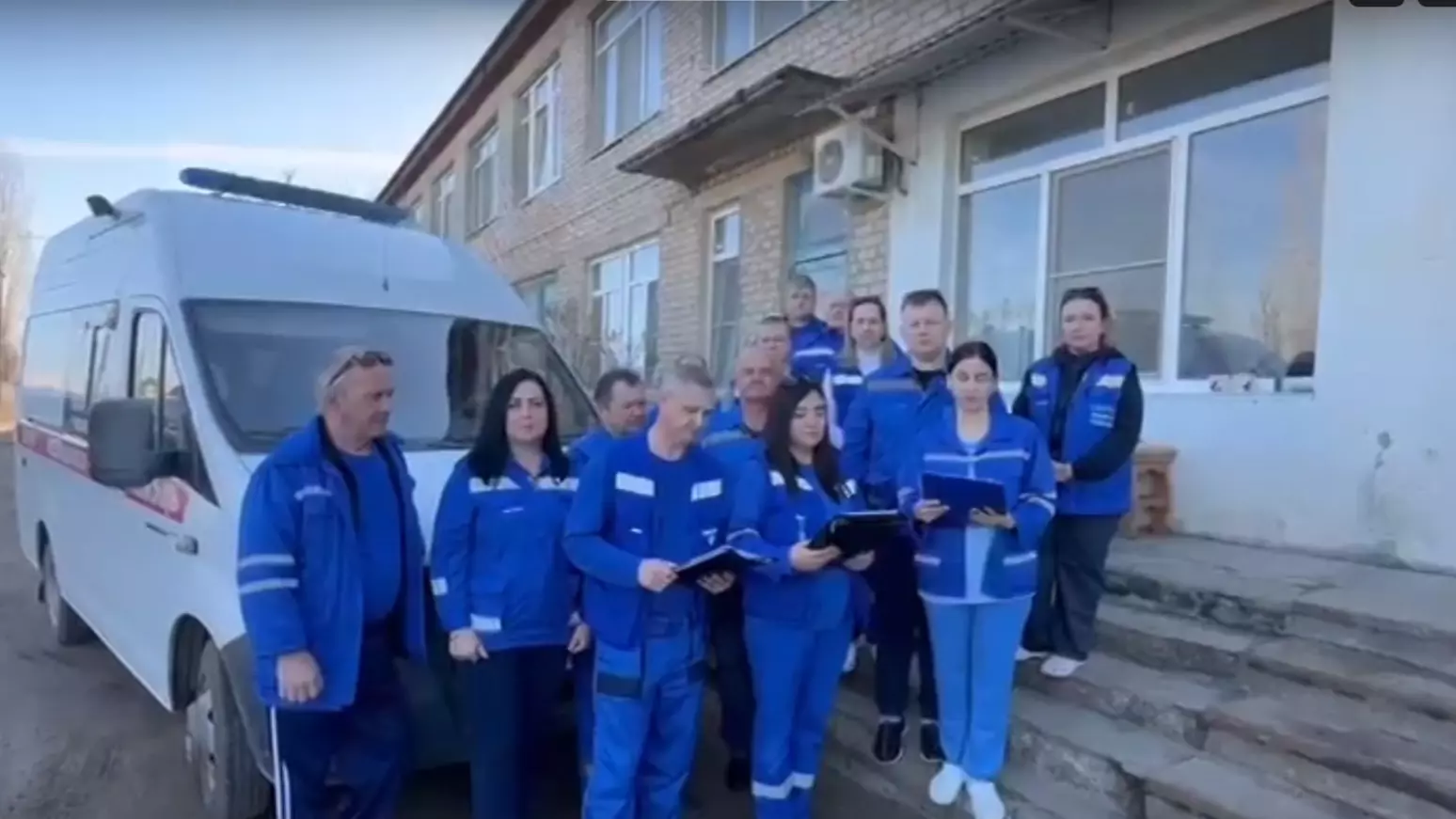 Волгоградские медики скорой помощи пожаловались Путину на низкие зарплаты