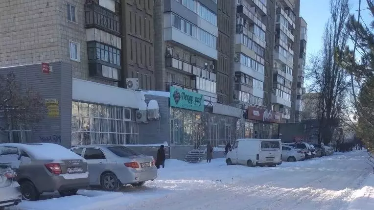 Бульвар Энгельса в Красноармейском районе — дорога в снегу