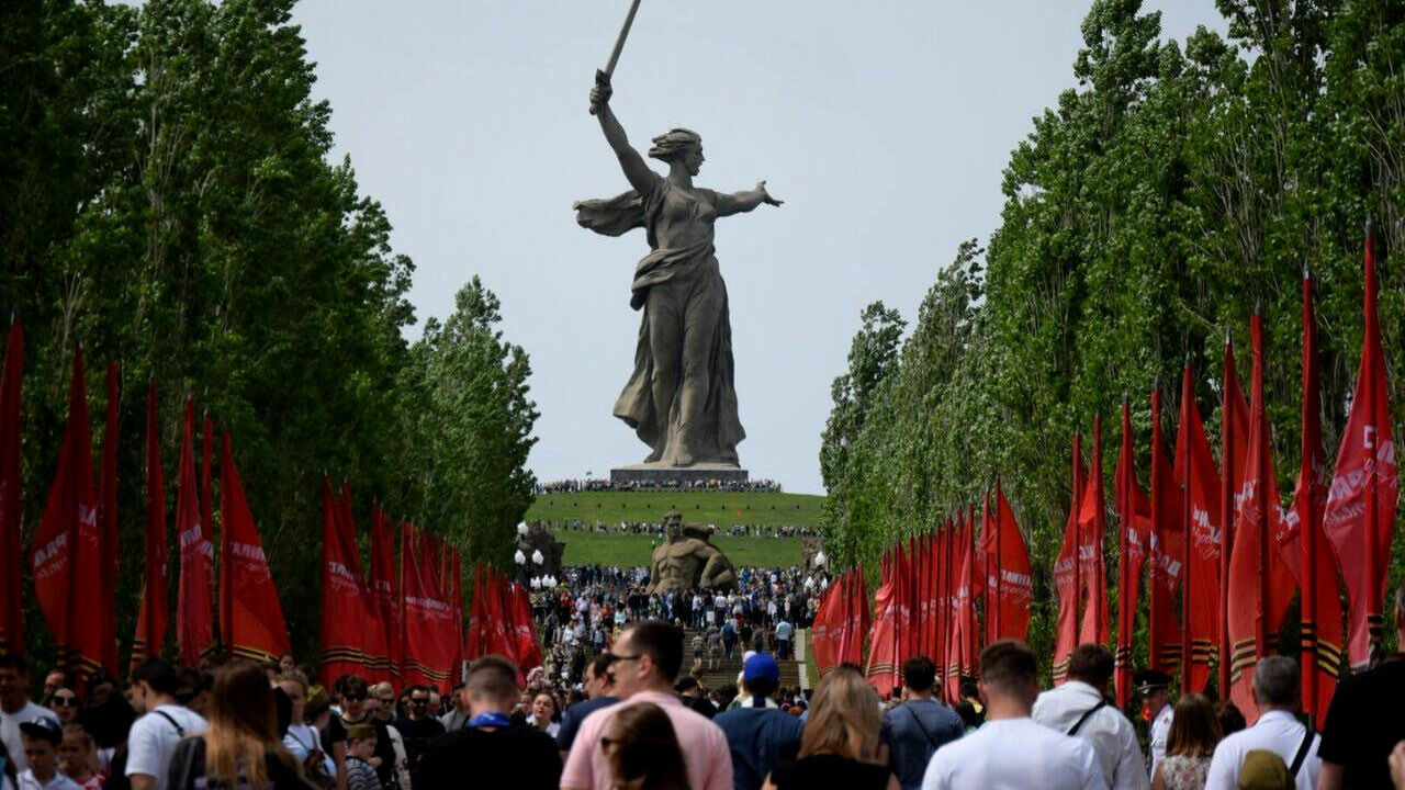 В Волгограде окончательно отменили традиционные шествия 1 и 9 мая.