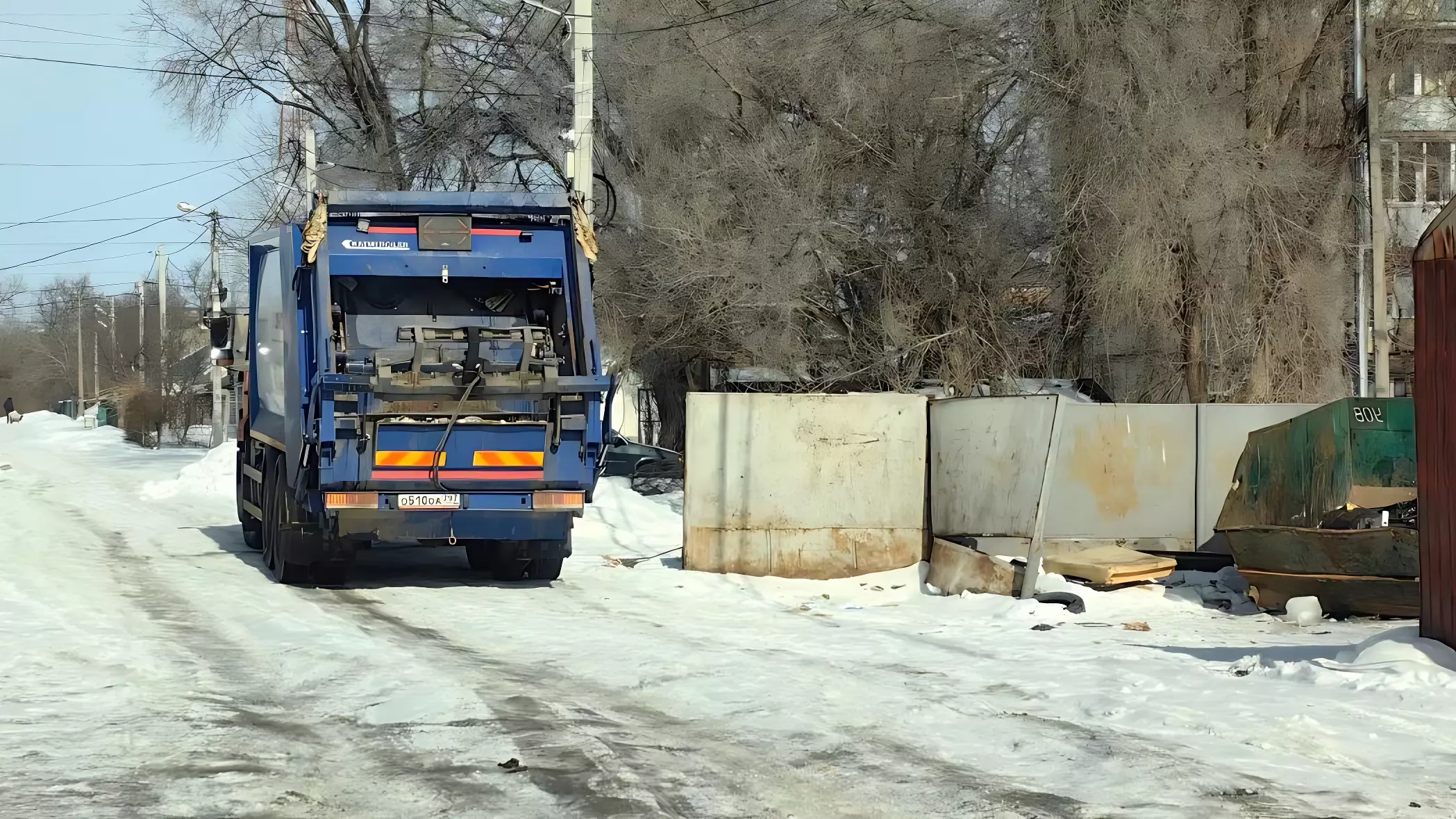 Экоактивист Ульянов поймал мусорного оператора на имитации работы в Волгограде